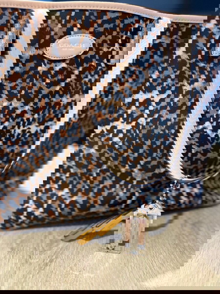 Coach τσάντα tote  σε λεοπάρ print