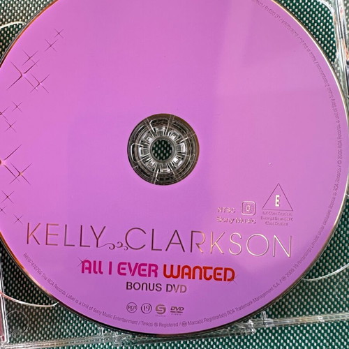 Kelly Clarkson pack 3 CDs and 1 DVD like new, pop