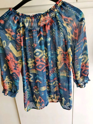 Chico’s blouse with colorful print like new
