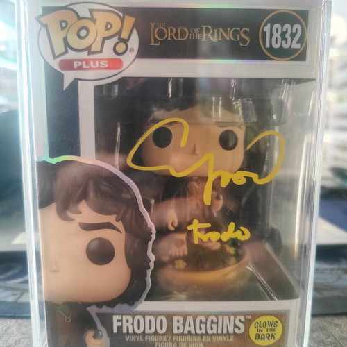 Funko Pop! Frodo Baggins signed by Elijah Wood new