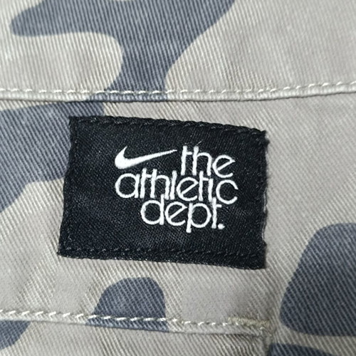 Nike Vintage Cargo Shorts Y2K The Athletic Dept. size Large 32 like new