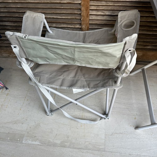 Folding Beach Chair like new