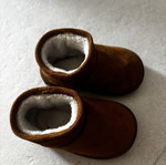 Children's boots with fur