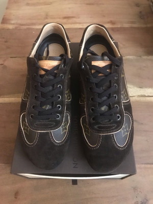 Louis Vuitton shoes 37.5 leather athletic sneakers like new brown