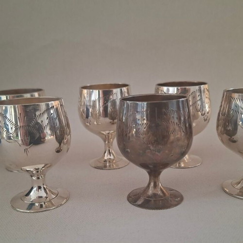 Set of 6 silver-plated liqueur glasses in velvet case