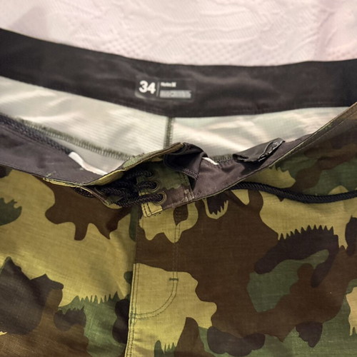Hurley Phantom Boardshorts camo like new, men's size 34