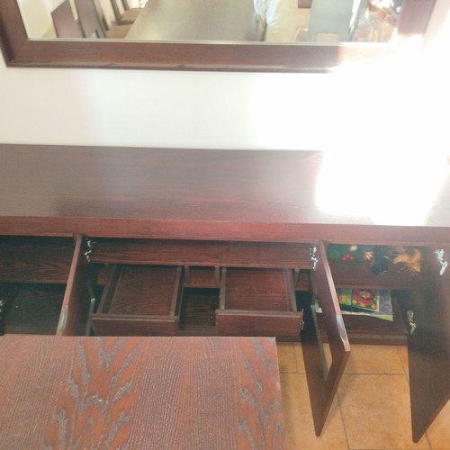 Dining room set like new, solid wood table, 8 chairs, buffet, mirror