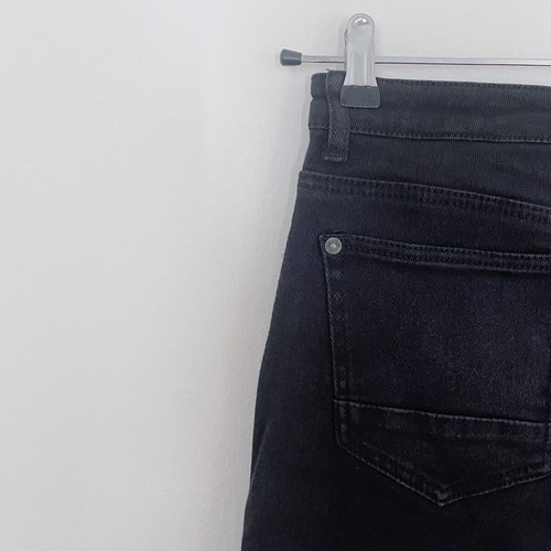 Liquor n Poker Jean Pant used, size 32R, black