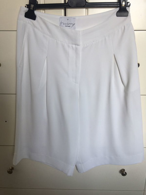 4tailors white shorts, size M / 38 / 10