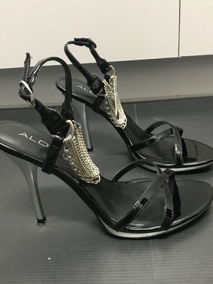 Aldo sandals black with silver details used, barely worn