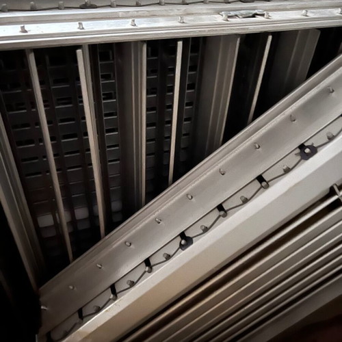 Aluminum vent grilles used, pack of 25 pieces with and without filter