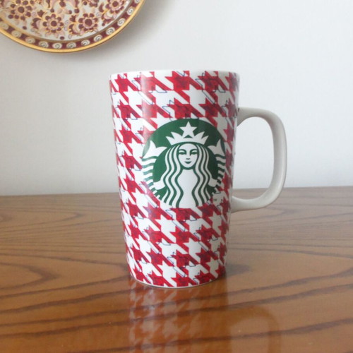 Starbucks Red & White Houndstooth Holiday Mug used, porcelain