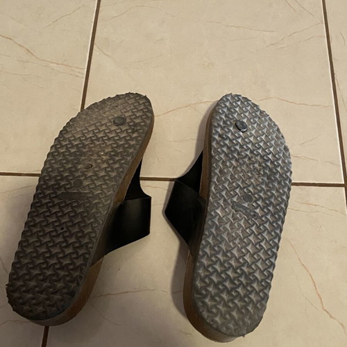 C’M HOMME anatomical sandals with toe post, size 44