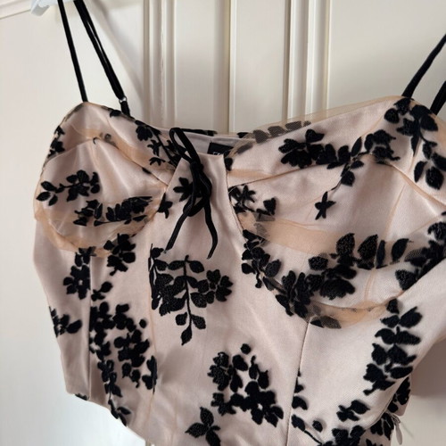 Zara crop top new, size S, black and beige with velvet details