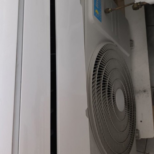 In Clima Inverter Air Conditioner 10,000 BTU like new