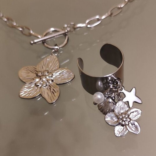 Silver necklace and ring set with charms made of stainless steel new