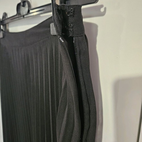 Stradivarius maxi pleated skirt used, black, size M