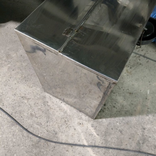 Stainless steel container 114 liters like new for storage