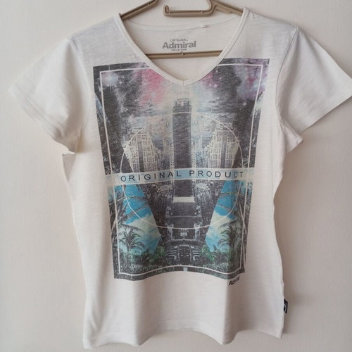 Admiral V-neck T-shirt with colorful graphic print, size S
