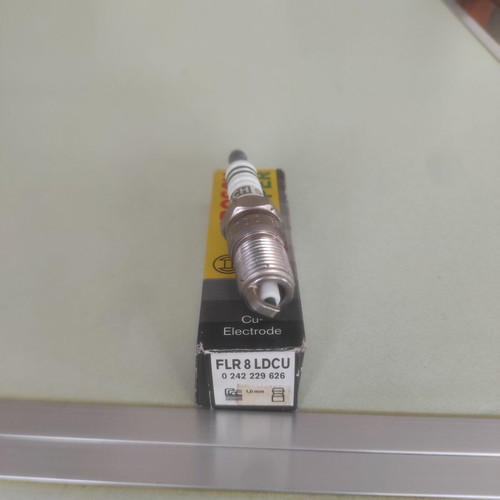 Bosch Super FLR 8 LDCU Spark Plug like new with surface marks