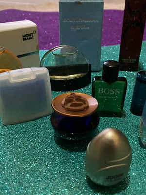 Mini perfumes like new, authentic with some boxes