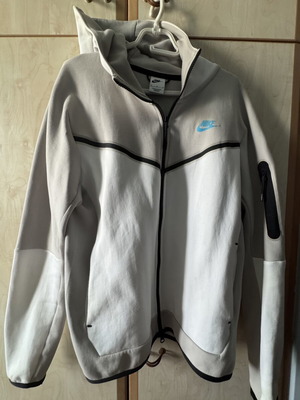 Nike Tech Fleece jacket medium size like new, turquoise details