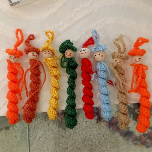Handmade knitted worms new, set of 8 pieces 12 cm long