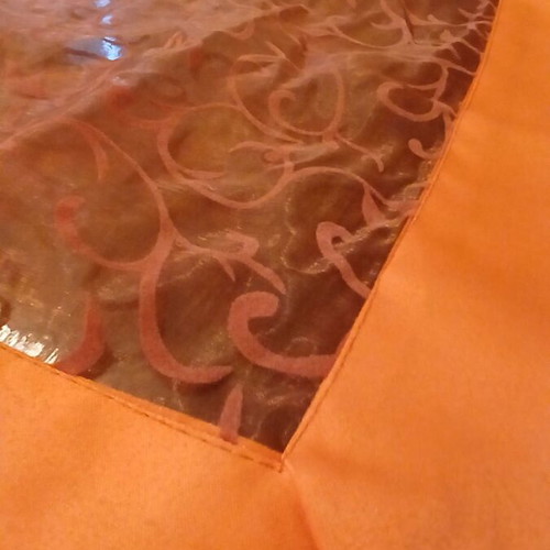 Decorative tablecloth orange like new 0.80x0.80