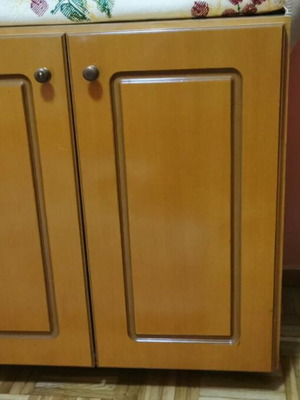 Ντουλάπι 2 φύλλων με ροδάκια