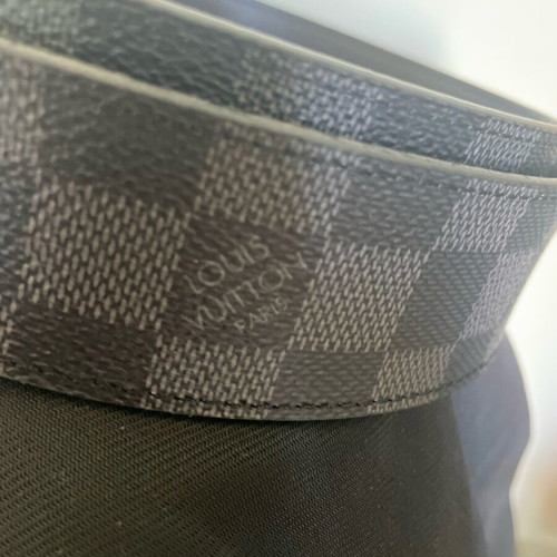 Louis Vuitton belt Big size like new, worn few times