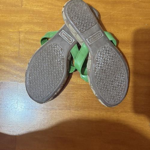 Coach Patty vintage women's thong sandals like new, beige and green