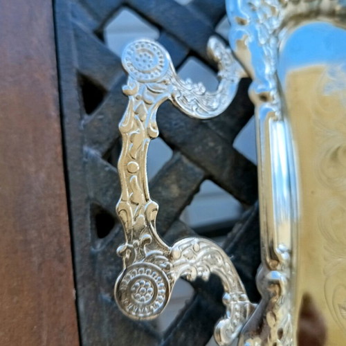 Twin Bird Osaka Japan serving tray like new, silver-plated with handles