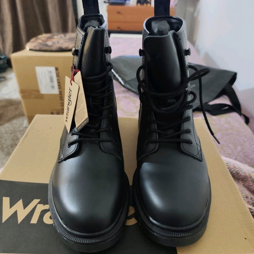 Wrangler men's boots new, size 42, black