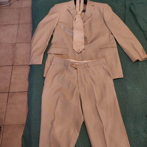 Wedding suit used, medium size beige with tie