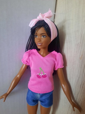 Barbie Brooklyn Roberts doll Big City Big Dreams like new