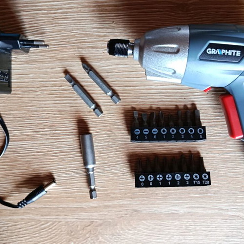 Graphite 4.8V Rechargeable Electric Screwdriver like new