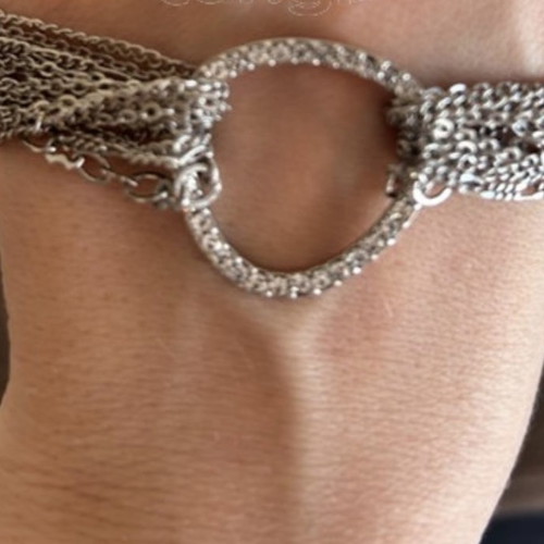 Bracelet with chains used with rhinestones