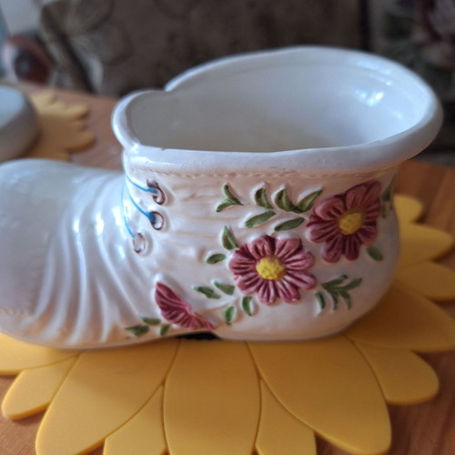 Ceramic boot-shaped flowerpot like new, handmade, 8x16x7 cm