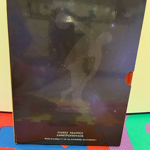 Olympic Games book like new, 245 pages
