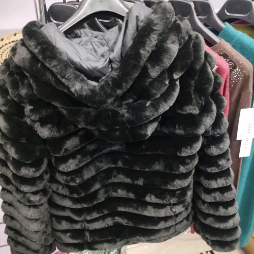 Yookie black short women's faux fur jacket with zipper new