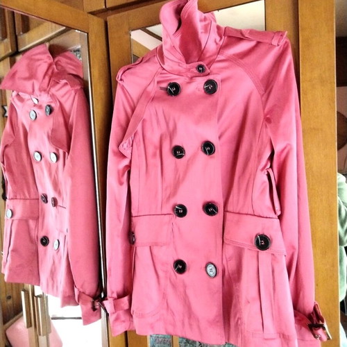 Anna Moda Piu fuchsia trench coat, size Small