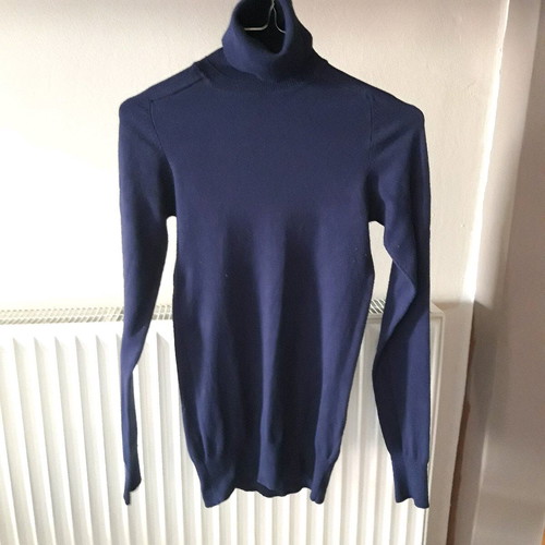 Women's blue turtleneck shirt like new, size Small