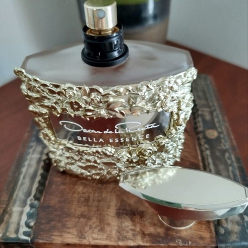 Oscar de la Renta Bella Essence Eau de Parfum 100ml