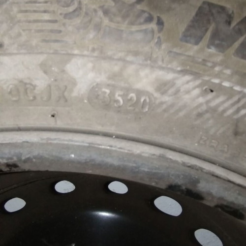Michelin Alpin tires like new, set of 4, 205/60R16