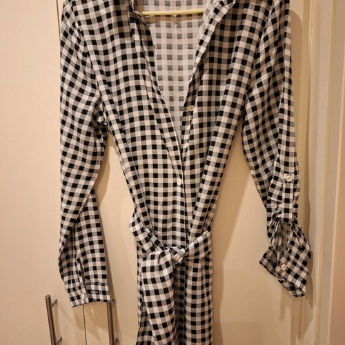 Atmosphere checked shirt dress like new, size M 38 10, black and white