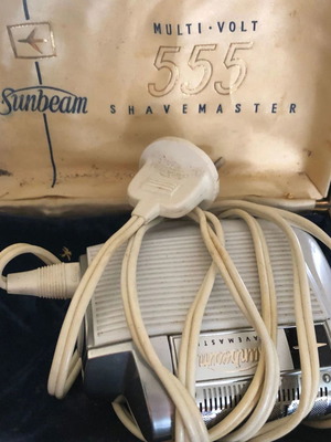 Vintage ξυριστική μηχανή Shavemaster 555 Multi Volt μεταχειρισμένη, δεν λειτουργεί