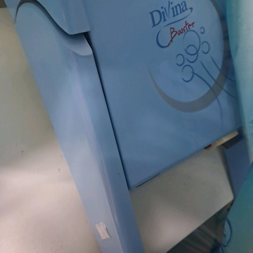 Singer Divina Booster press like new