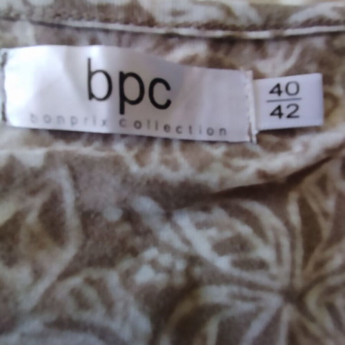 Bpc women's t-shirt like new, beige