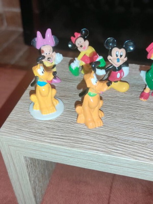Φιγούρες Disney σαν καινούργιο, σετ 18 τεμαχίων με δώρο 1 διπλή