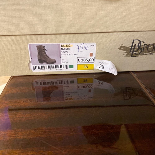Gray leather boots size 38